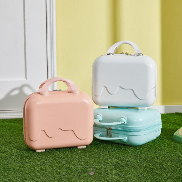 CUTE MINI COSMETIC SUITCASE