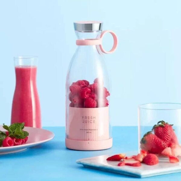 MINI BOTTLE SHAPE PORTABLE
JUICER